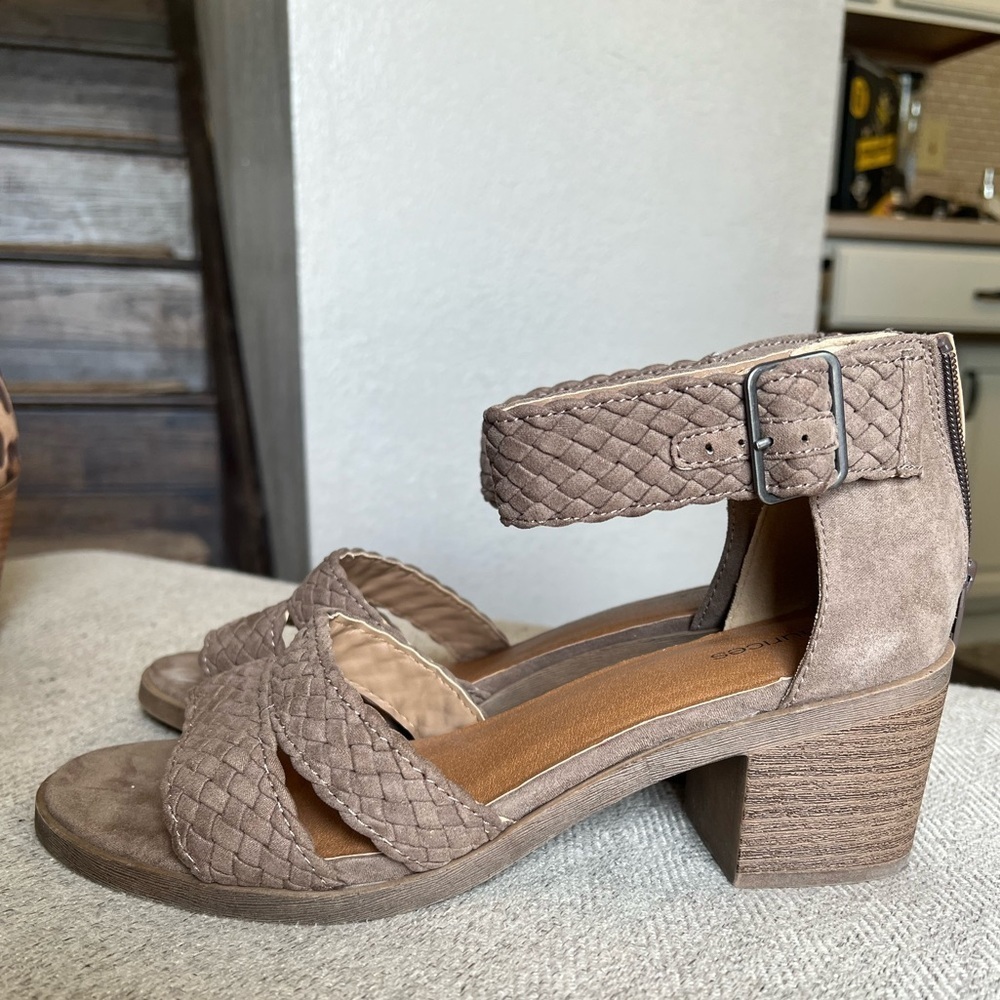 Maurices Tan Braided Strappy hippy summer Sandals size 10